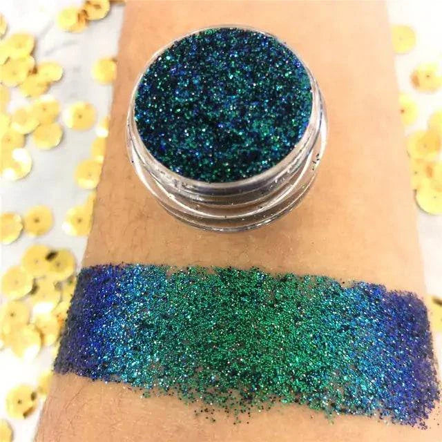 Fard à paupières caméléon aux couleurs changeantes et pigments lumineux pour un maquillage éclatant et longue tenue